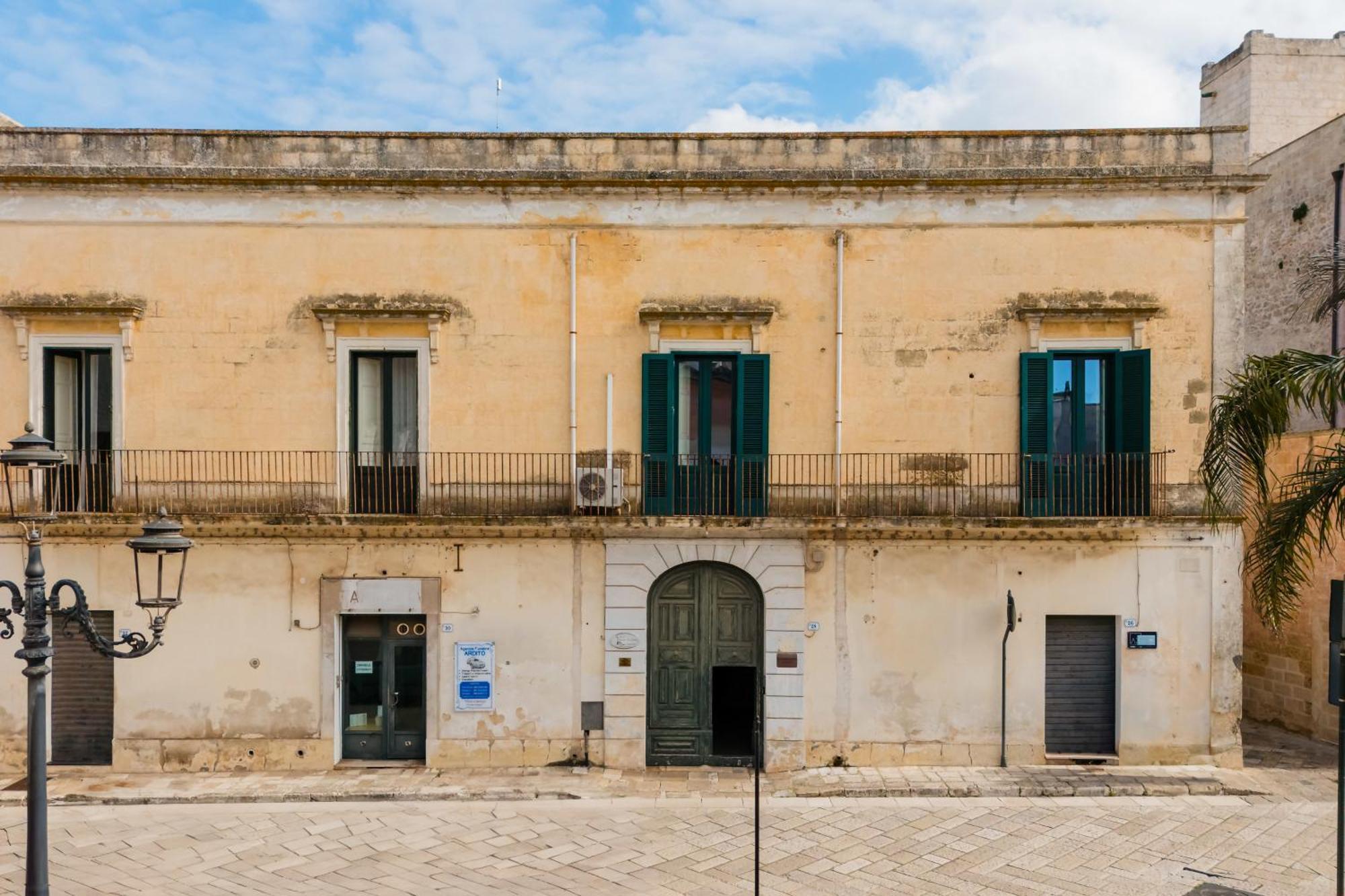 Piazzetta San Giovanni Specchia Exterior photo